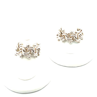 Lucie Heskett-Brem: Handmade Sterling Link Ring