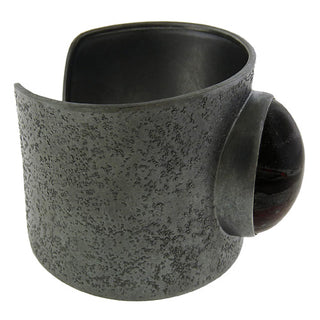 Simon Spinoly: Hematite Cuff