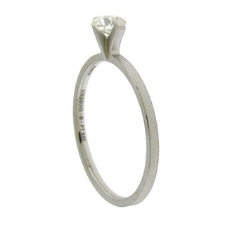 Niessing: Diamond Engagement Ring