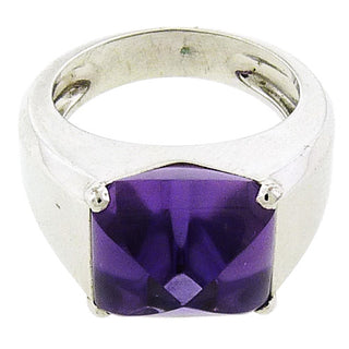 18K Amethyst Cabochon Ring