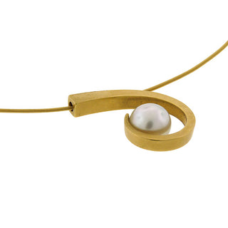 Angela Hubel: 18K 'Pearl Lagoon' Pendant