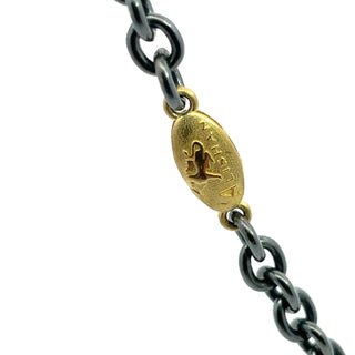 Alishan: Black and Gold Chain