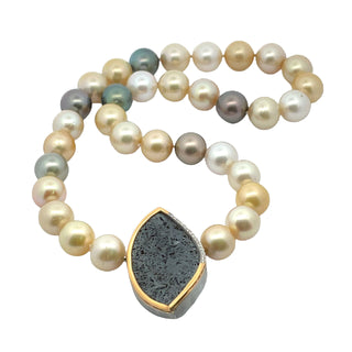 Marcel Roelofs: Elba Island Hematite Pendant