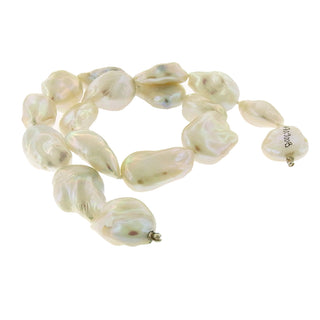 Atelier Zobel: Freshwater Baroque Pearl Strand