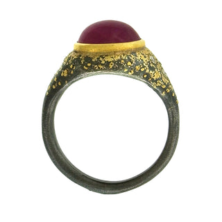 Peter Schmid: Ruby Ring