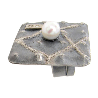 Marco Borghesi: Textured Pearl Cocktail Ring