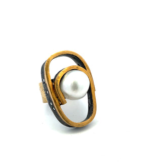 Marco Borghesi: South Sea Pearl Sculptural Ring