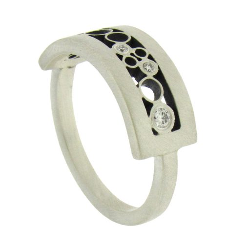 Belle Brooke: Sterling Diamond Band - Image 3