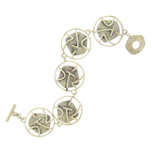 Glenda Arentzen: Circle Link Bracelet - Image 2