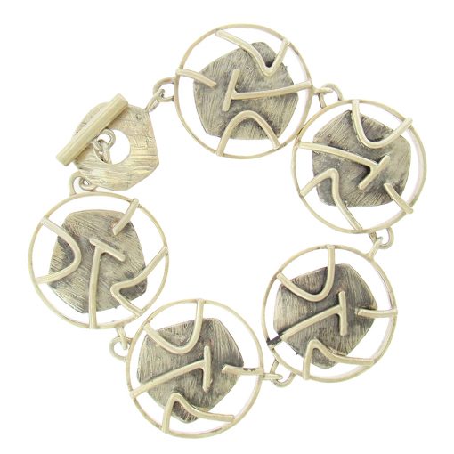 Glenda Arentzen: Circle Link Bracelet - Image 4