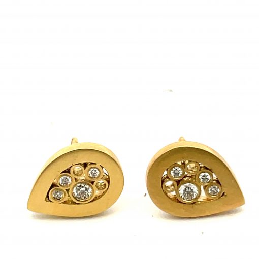 Belle Brooke: 18K Diamond Teardrop Stud Earrings - Image 3