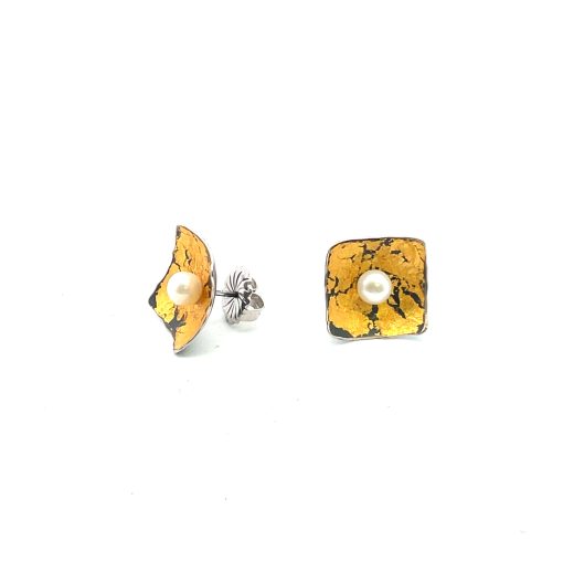 So Young Park: Square Pearl Cup Earrings - Image 5