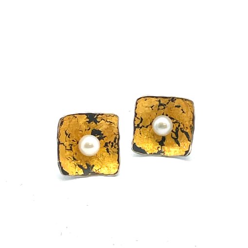 So Young Park: Square Pearl Cup Earrings - Image 2