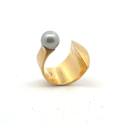Angela Hubel: 18K Pearl Ring